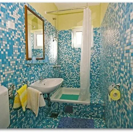 Appartement Bubi Hvar 1 *