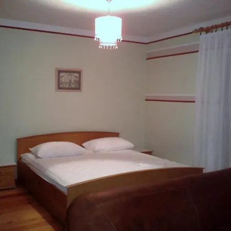 Апартаменти Bubi Hvar 1 *