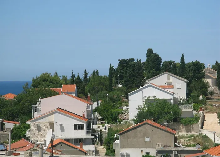 Apartment Bubi Hvar 1