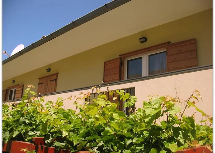 Apartment Bubi Hvar 1